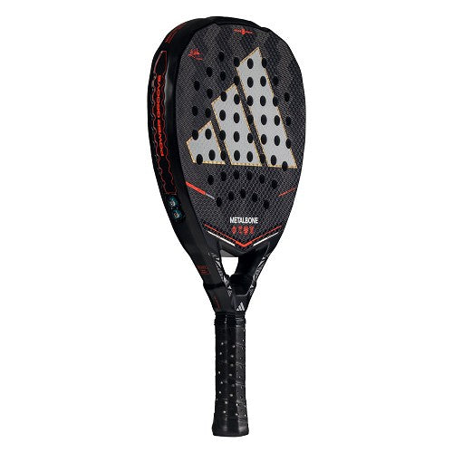 Adidas Metalbone 2026 – Ale Galán